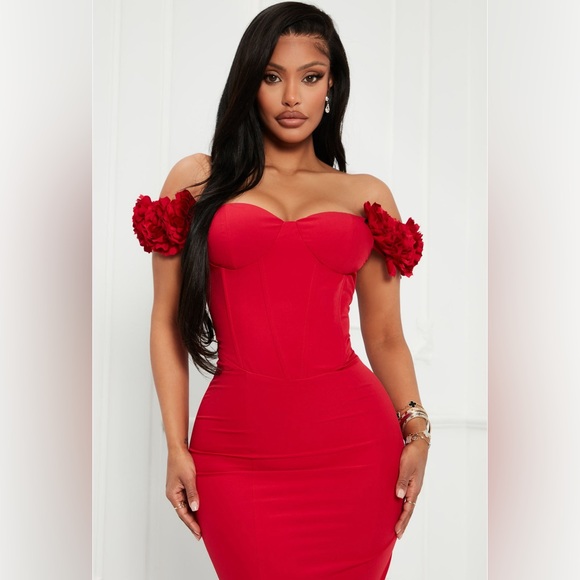 BRAND NEW Red Maxi Gown - Picture 2 of 5